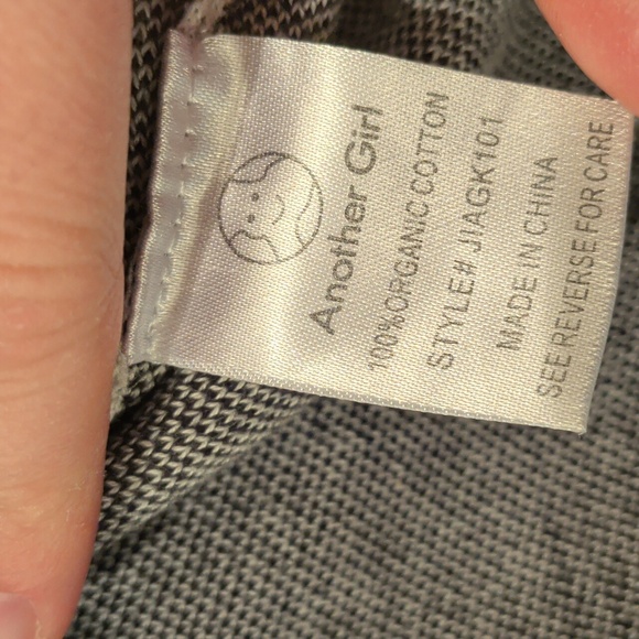 Abstract Black and White Cotton Sweater - Picture 3 of 3